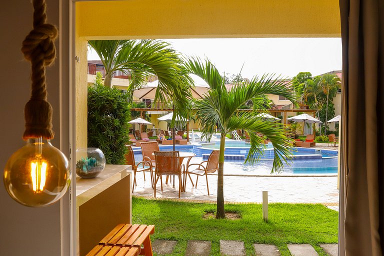 156- Ground floor apartment facing the pool, family-friendly