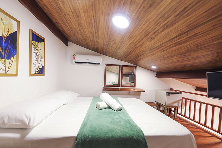 Flat 220 - First floor with mezzanine and garden view