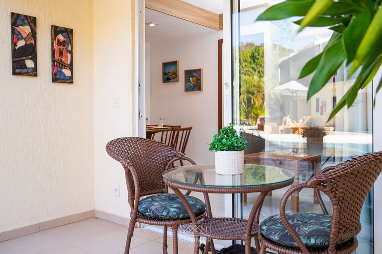 102- Air-conditioned ground floor apartment facing the pool