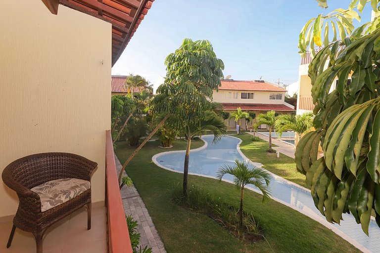 210 - First floor with pool view
