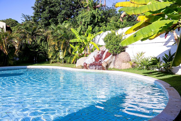 Encantador piso en Pipa frente a la piscina