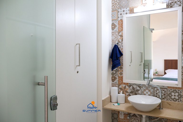 Apê climatizado com vista piscina