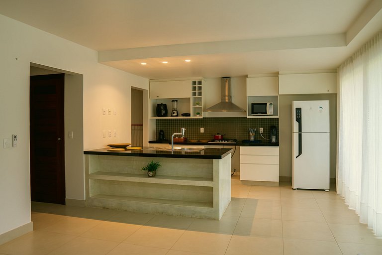 Cozy house in a gated community with a pool, 50 meters from