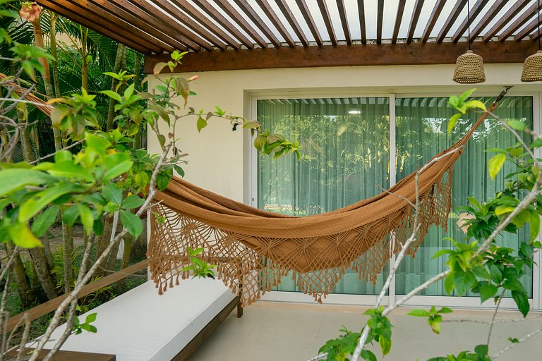 Casa acogedora en un complejo cerrado con piscina, a 50 metr