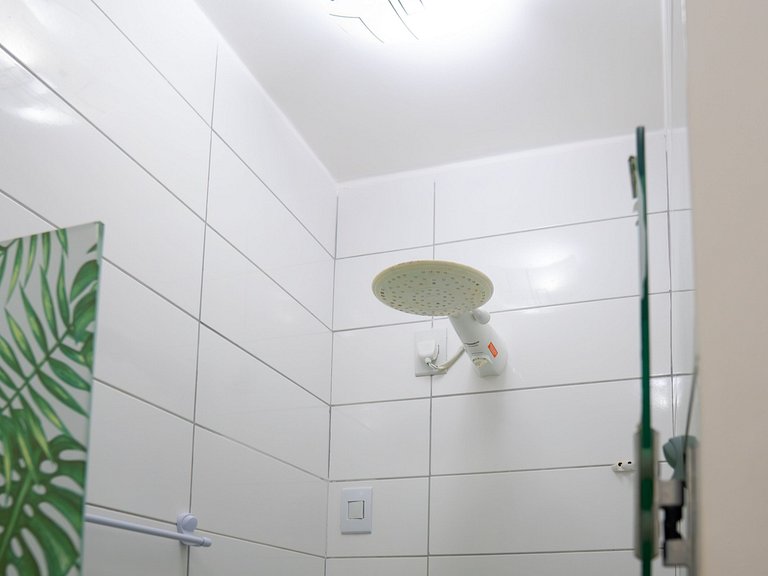 Apê climatizado com vista piscina familia